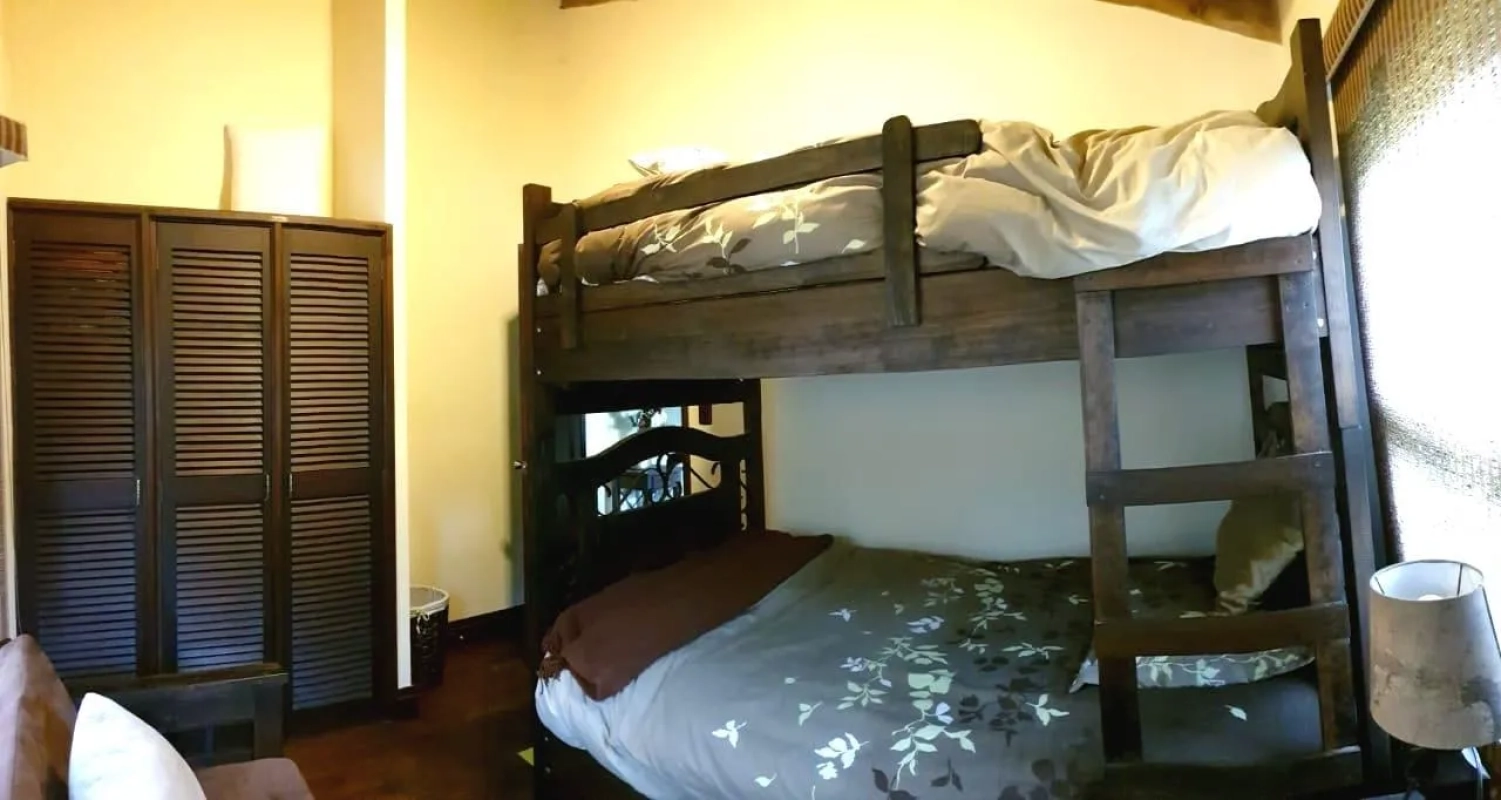 CASA DE LUJO AMUEBLADA EN VENTA – 📍Jardines de Santiago | Sacatepéquez