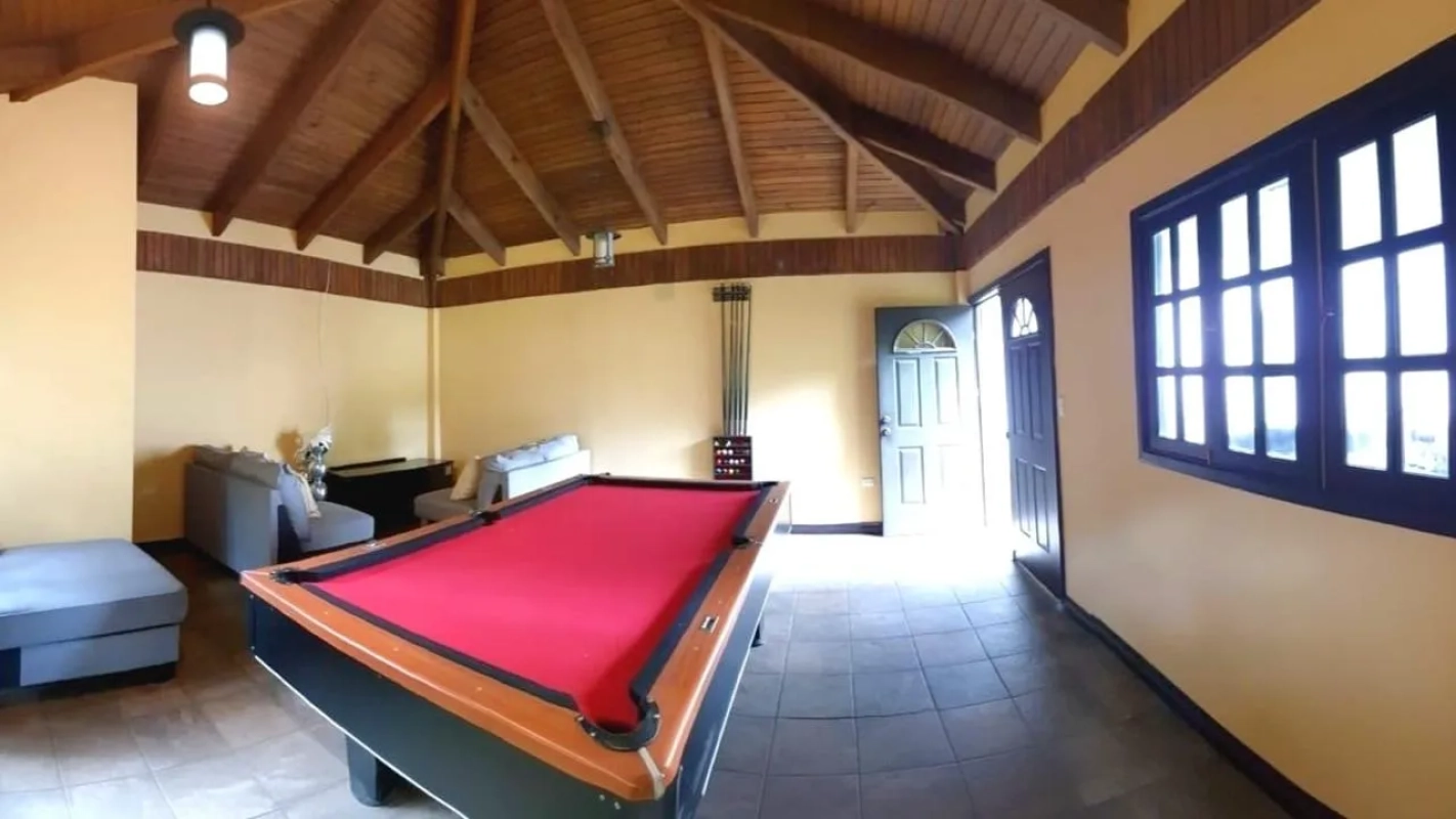 CASA DE LUJO AMUEBLADA EN VENTA – 📍Jardines de Santiago | Sacatepéquez