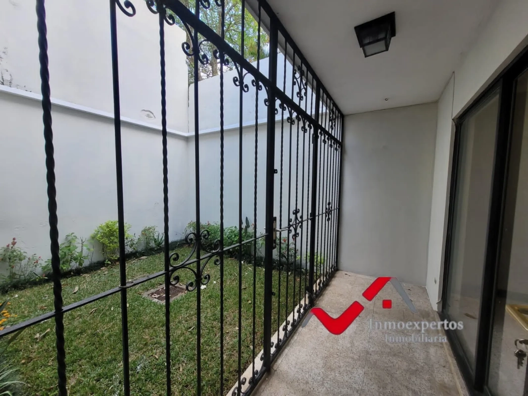 CASA EN RENTA ZONA 15 VISTA HERMOSA II