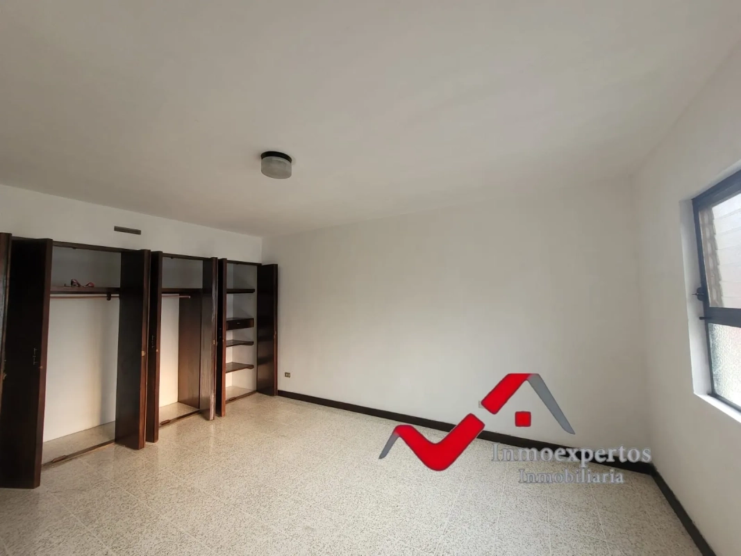 CASA EN RENTA ZONA 15 VISTA HERMOSA II