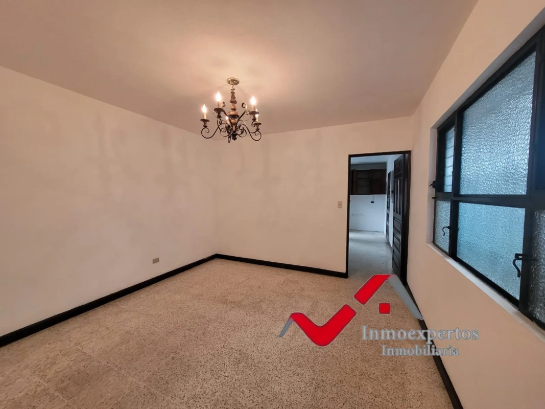 CASA EN RENTA ZONA 15 VISTA HERMOSA II