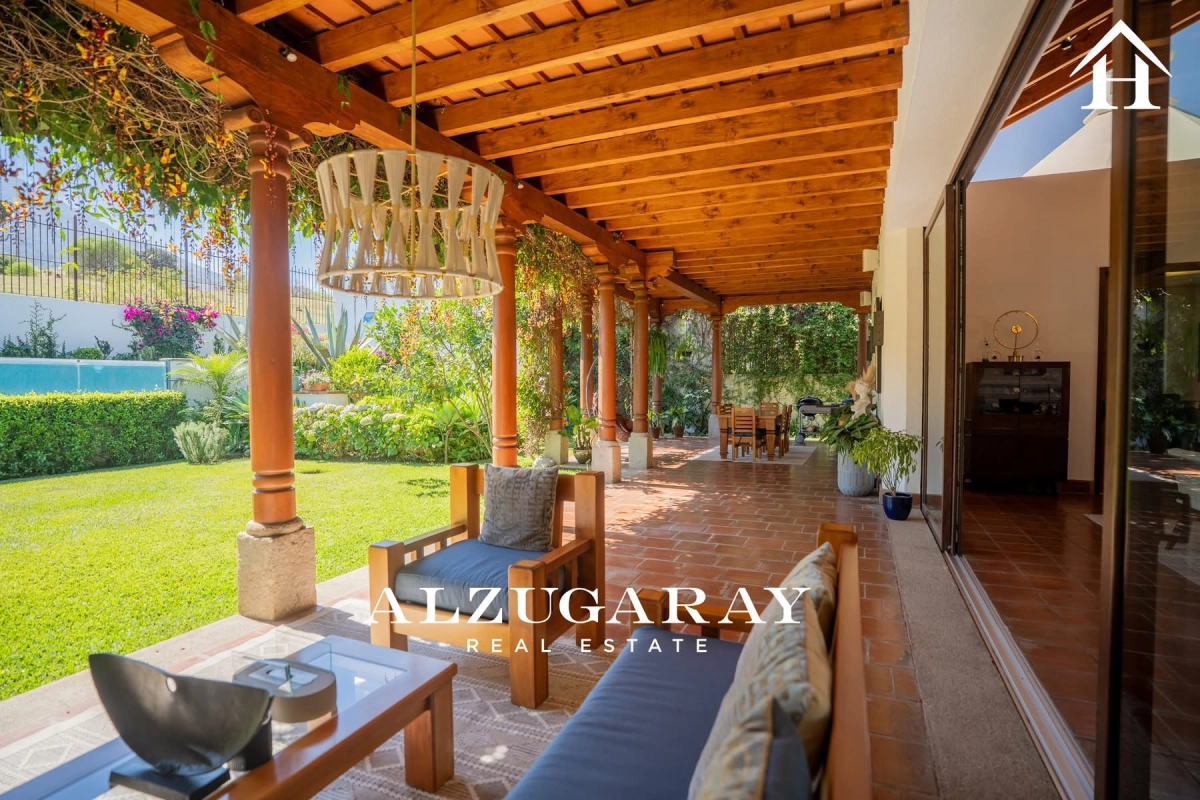 casa amueblada con piscina Cond Santa Delfina, Antigua