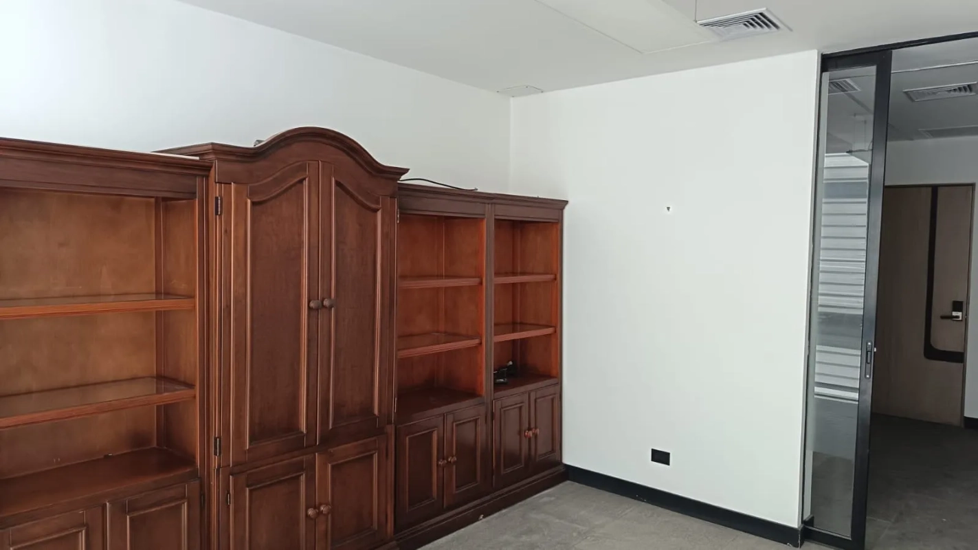 CLÍNICA MÉDICA EN ALQUILER RENOVATI ZONA 10