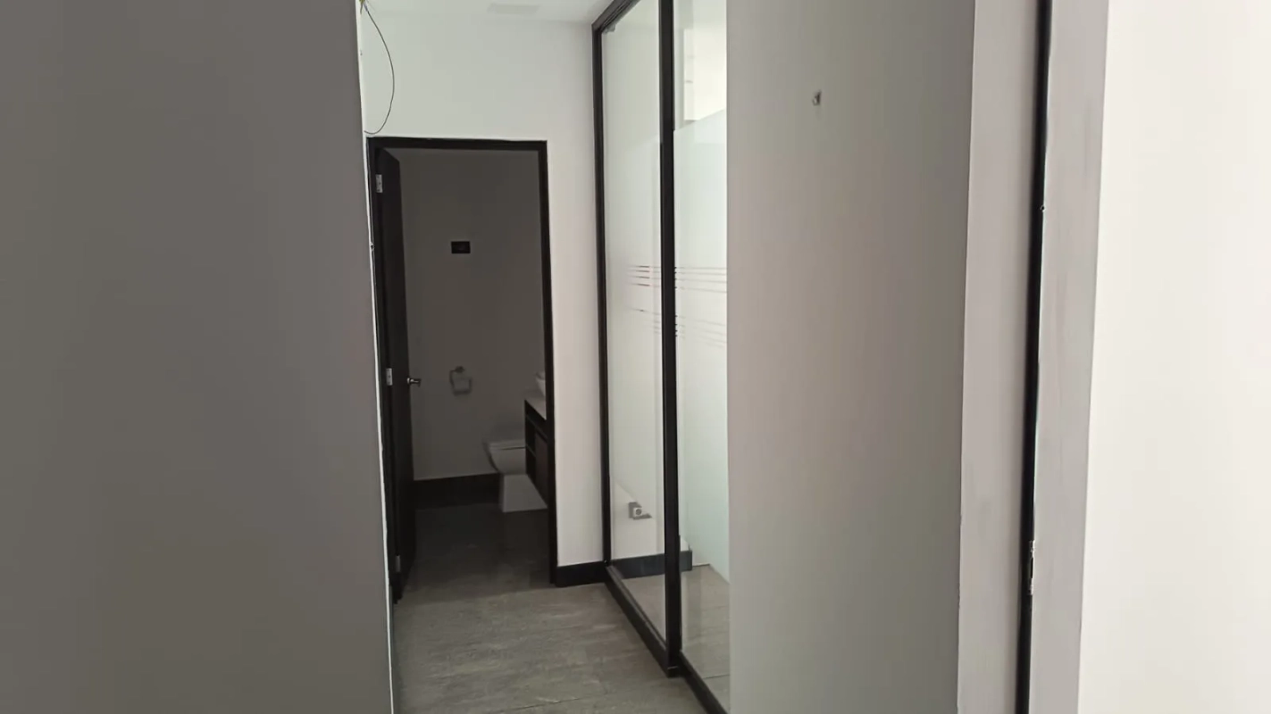 CLÍNICA MÉDICA EN ALQUILER RENOVATI ZONA 10
