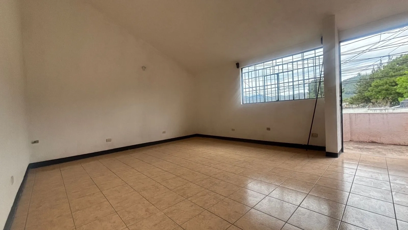 VENDO CASA SAN PEDRO LAS HUERTAS ANTIGUA GUATEMALA REF.6889