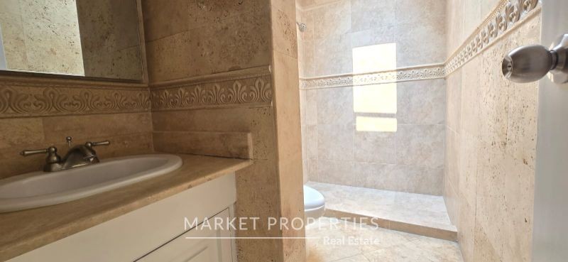 Casa en alquiler zona 16 Cayala por el colegio Americano