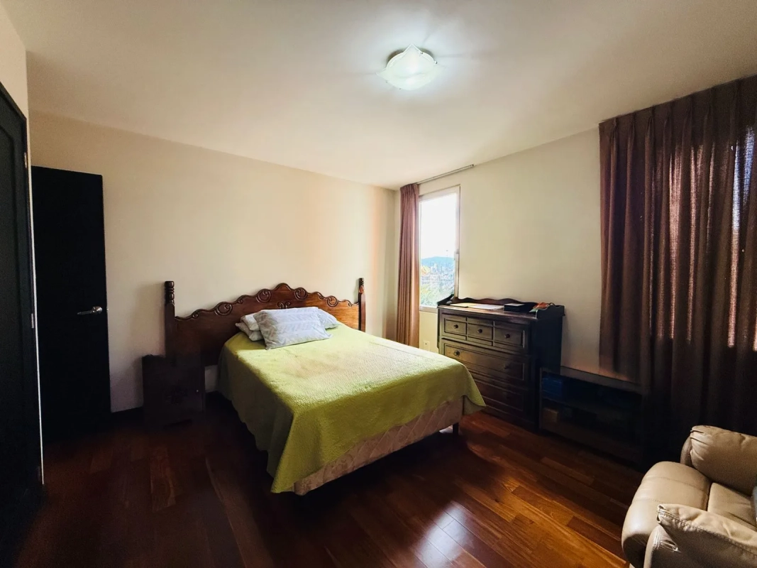 ALQUILER DE AMPLIO Y CÉNTRICO APARTAMENTO – ARIA, ZONA 10