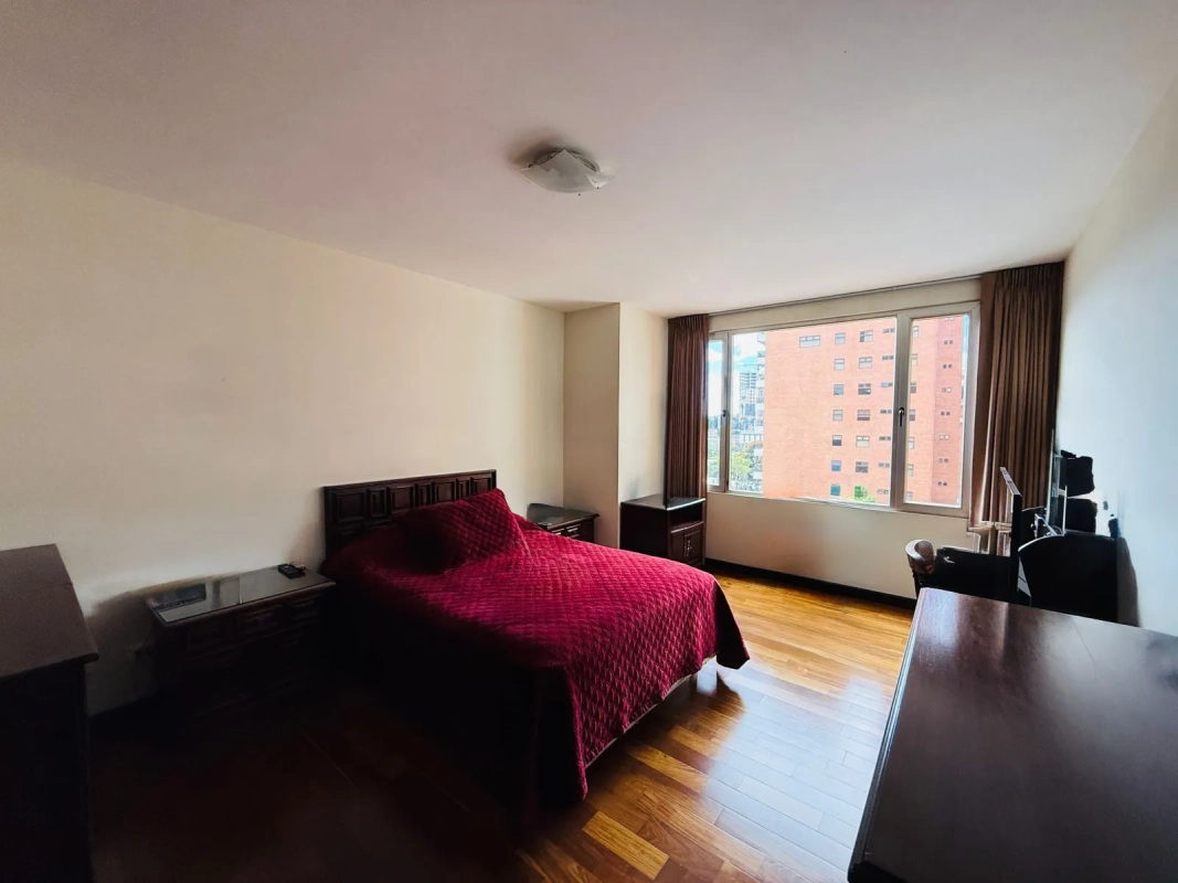 ALQUILER DE AMPLIO Y CÉNTRICO APARTAMENTO – ARIA, ZONA 10