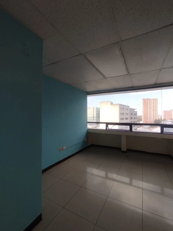 Amplia Oficina zona Geminis