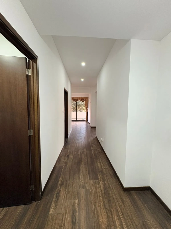 Amplio Apartamento en Casa Acueducto Zona 10