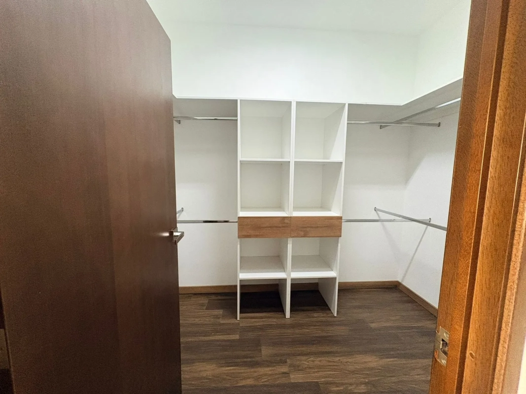 Amplio Apartamento en Casa Acueducto Zona 10