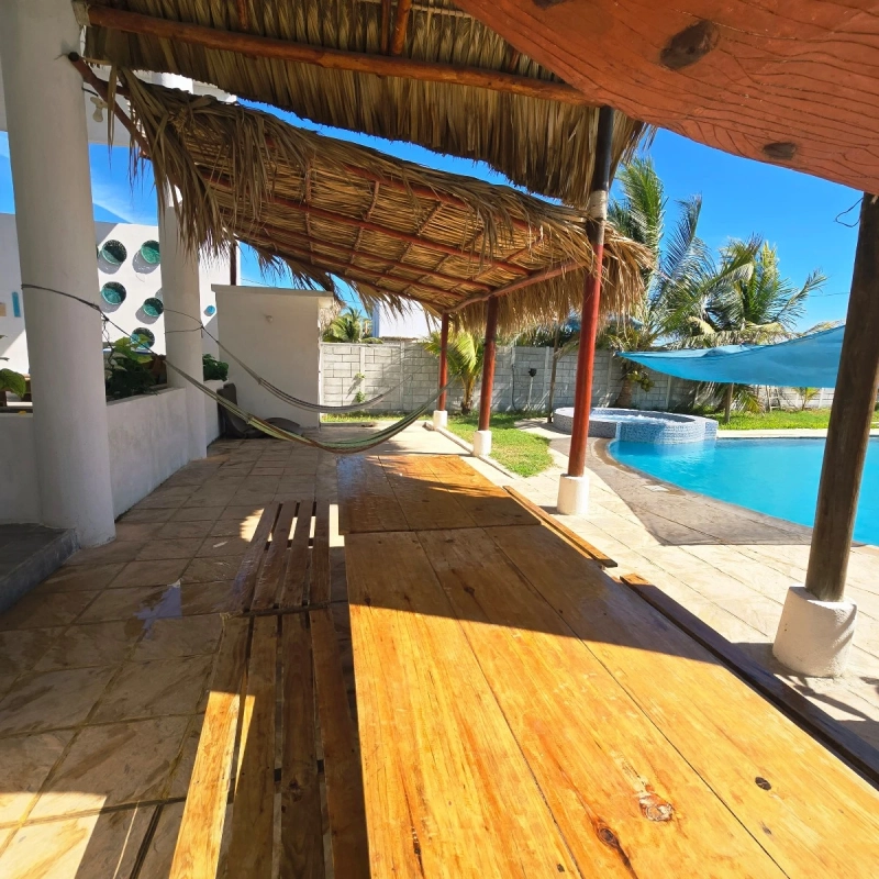 CHALET EN VENTA FRENTE AL MAR EN MONTERRICO