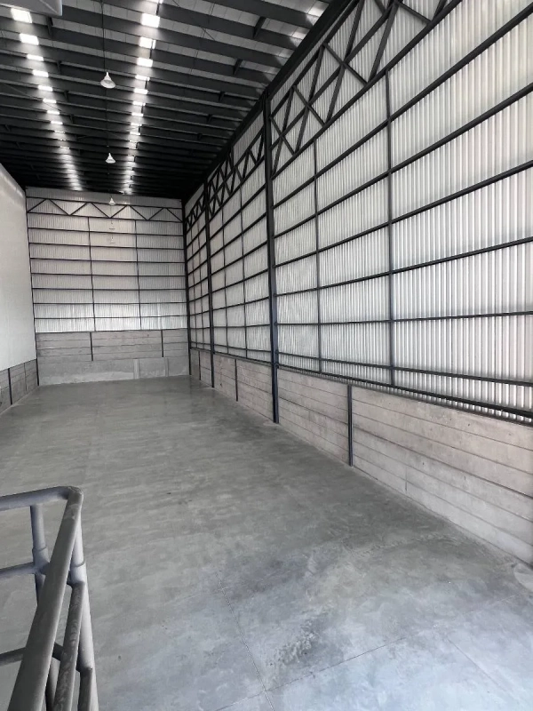 Alquiler de bodega en Naranjo dentro de complejo Industrial