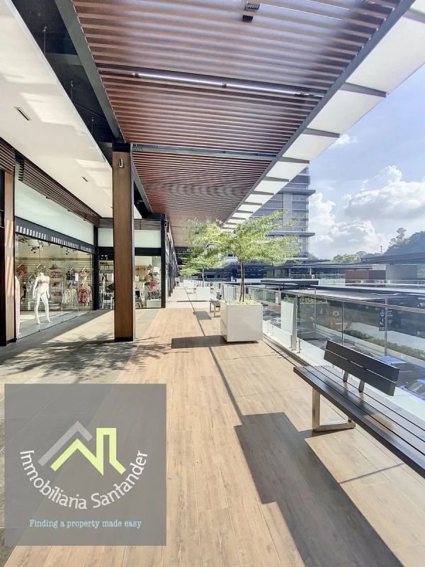 Oficina Exclusiva en Venta en Edificio Spazio Zona 15 Guatemala