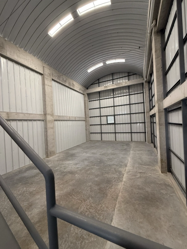 Ofibodega en venta K13 Santa Rosaliía (D)