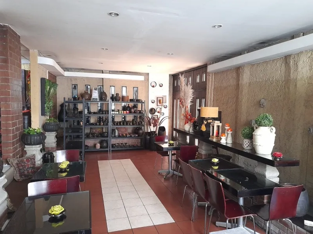 Propiedad comercial sobre Boulevard San Cristóbal