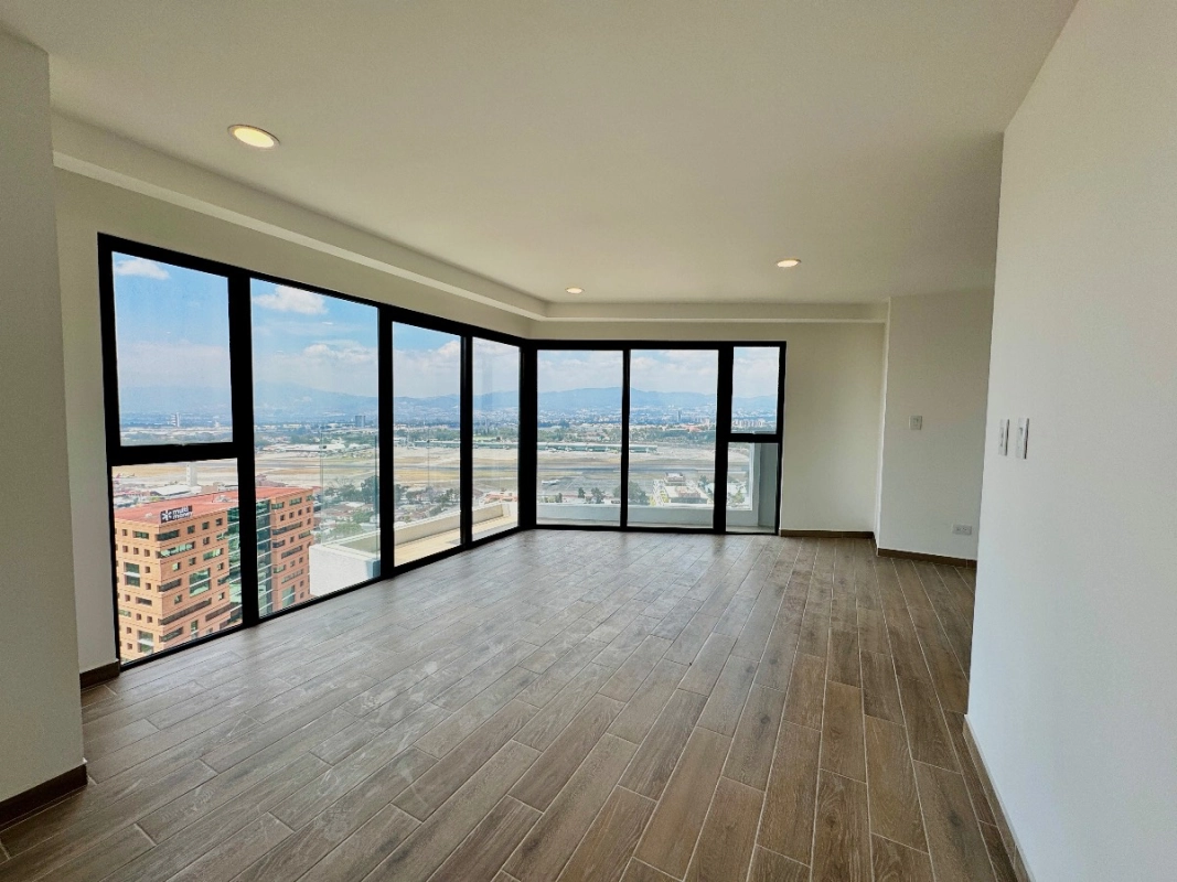 Apartamento en venta para amantes de las vistas y los aviones