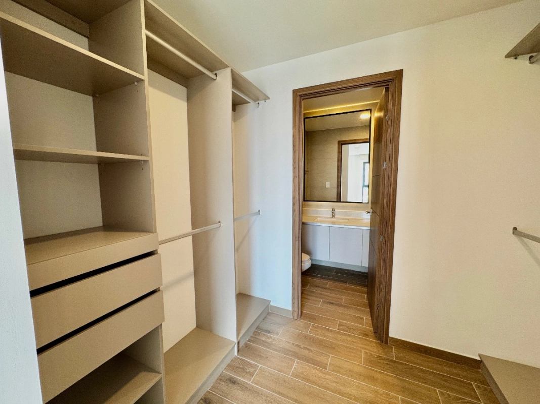 Apartamento en venta para amantes de las vistas y los aviones