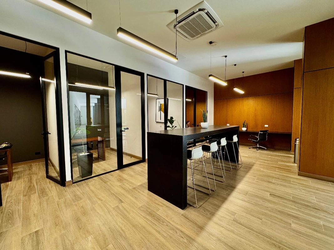 Apartamento en venta para amantes de las vistas y los aviones