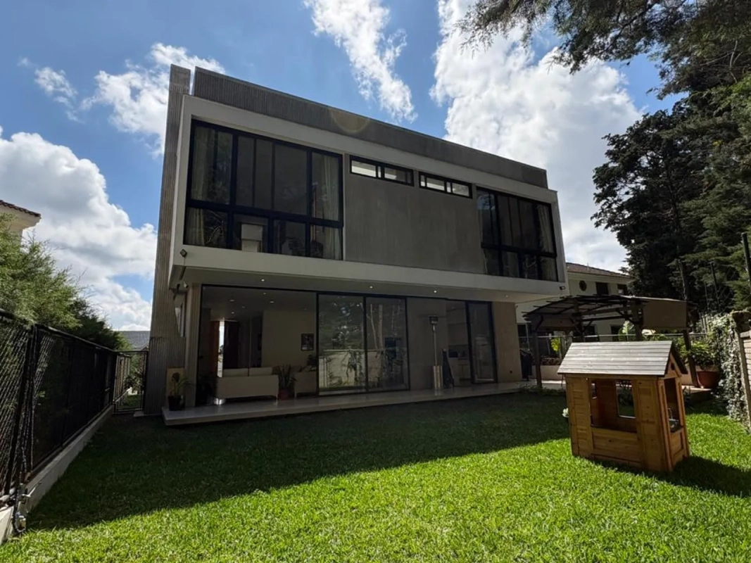 Casa en Lomas Verdes, Km.10 Carretera a Muxbal