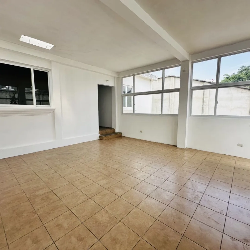 ZONA 1, CASA EN VENTA O RENTA IDEAL PARA COMERCIAL O RESIDENCIAL