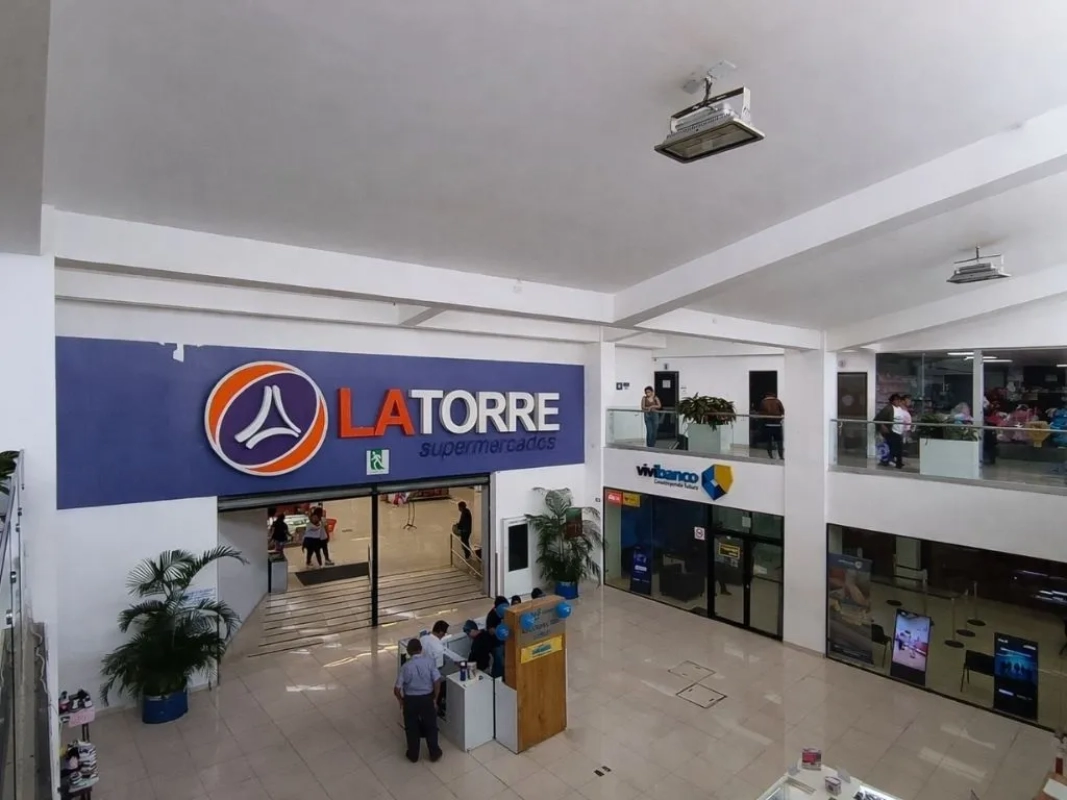 Local en Renta en Centro Comercial Plaza Florida zona 7 Mixco