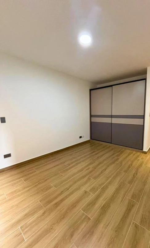 Apartamento en alquiler en Edificio Sama, Zona 15 VH2