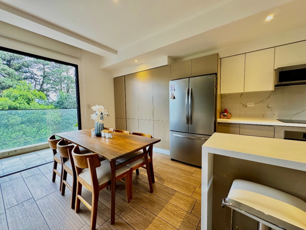 Apartamento de 2 dormitorios en zona 14, amueblado