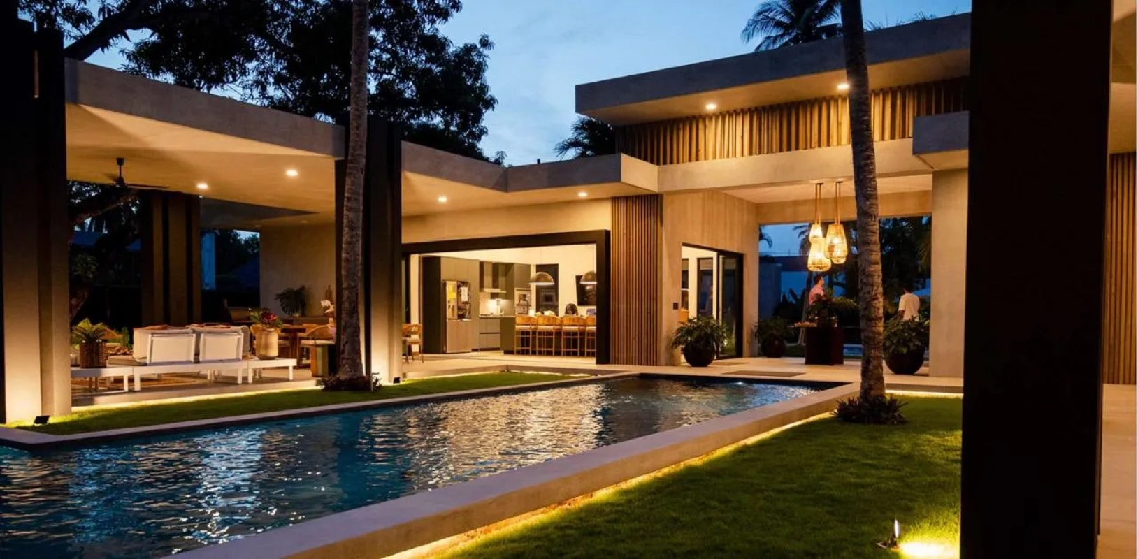 enta de hermosa casa completamente remodelada Casa Manglar Likin Frente a la Reserva Natural de Manglar.