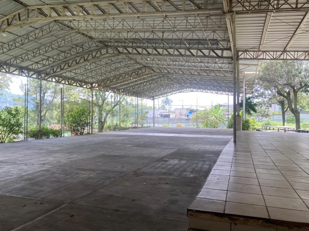 PRECIOSA PROPIEDAD DE ESQUINA EN ALOTENANGO FRENTE A LA RN14