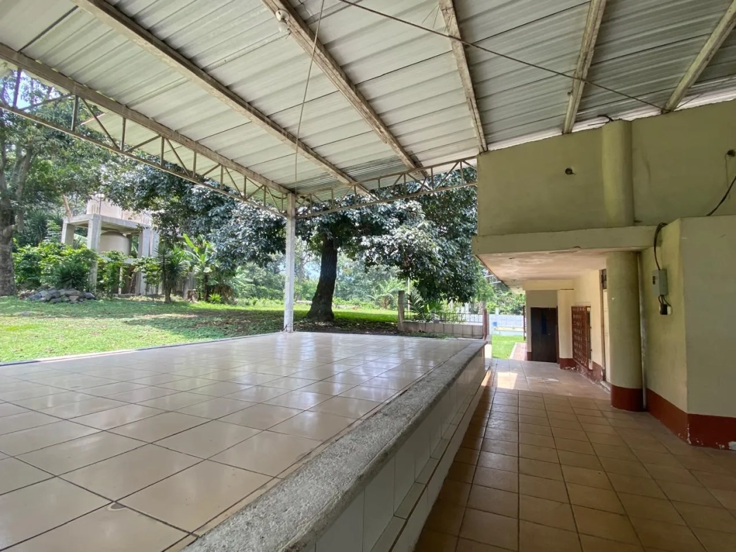 PRECIOSA PROPIEDAD DE ESQUINA EN ALOTENANGO FRENTE A LA RN14