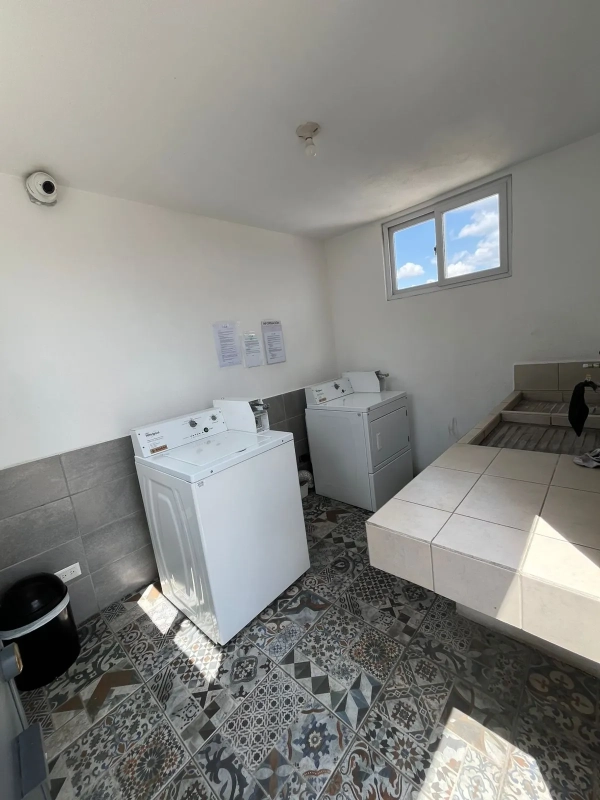 Alquiler de Apartamento en zona 1, Edificio Altea UNO