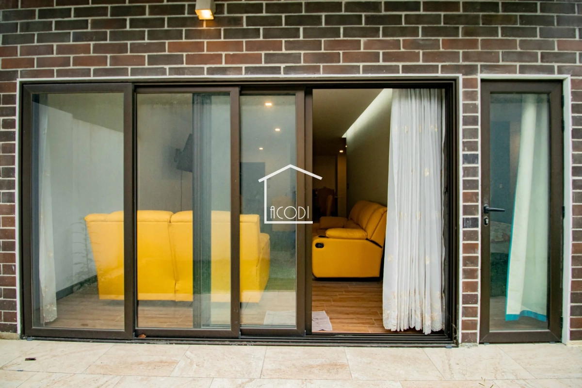 Apartamento con jardín en zona 11