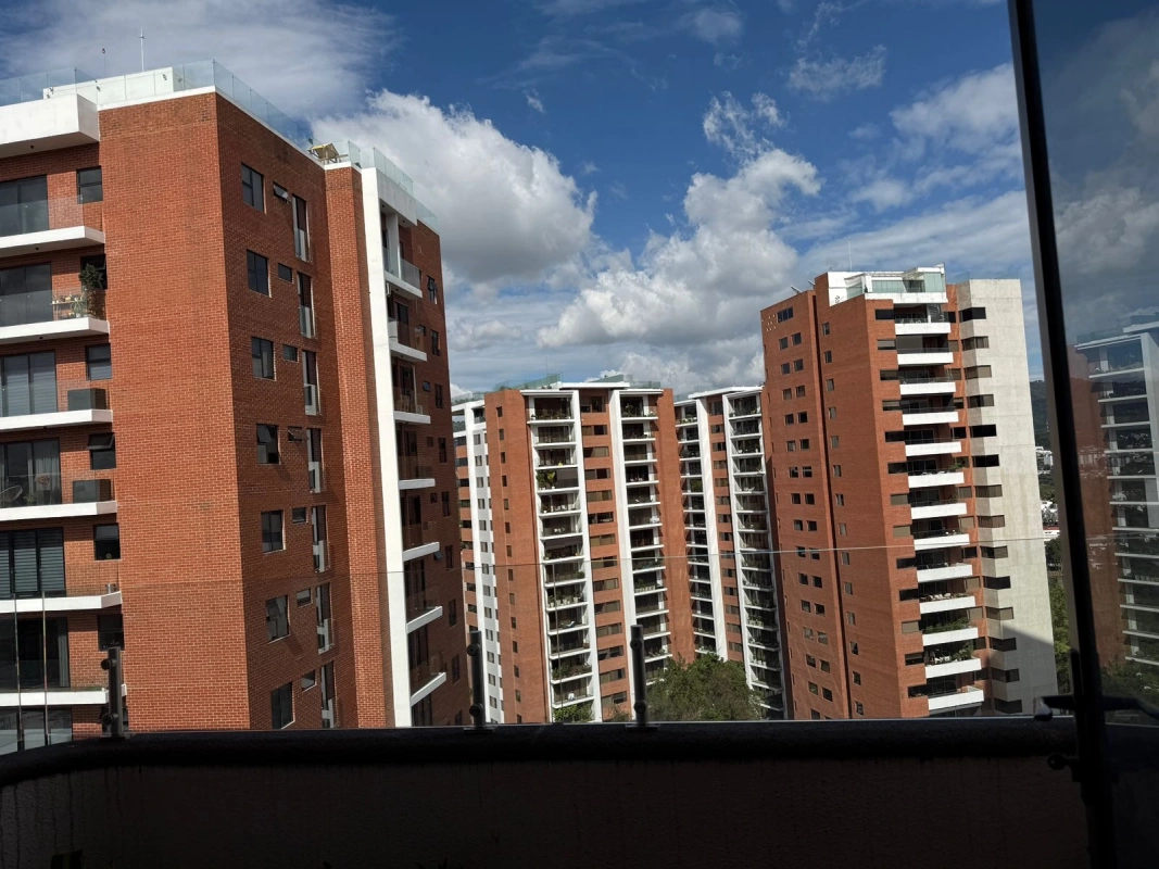 Venta de Apartamento Edificio Bellini Z. 14