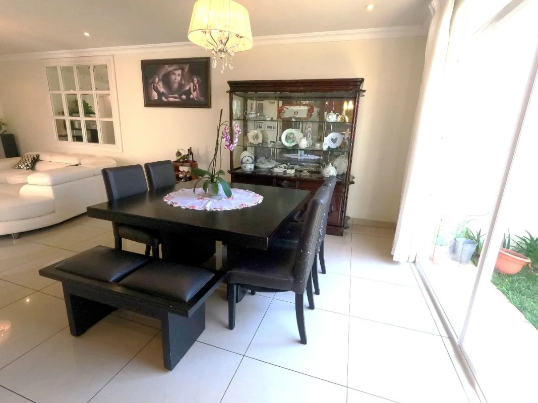 Casa en Venta Carretera a El Salvador, Condominio Bosques de Vila Verde