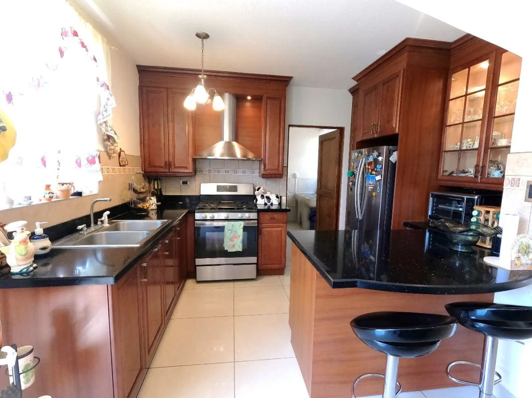 Casa en Venta Carretera a El Salvador, Condominio Bosques de Vila Verde