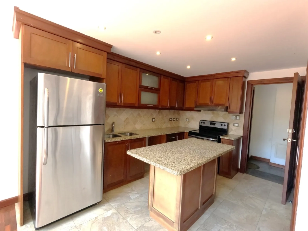 Apartamento en alquiler zona 16 la montaña, Edificio Lindora Lofts