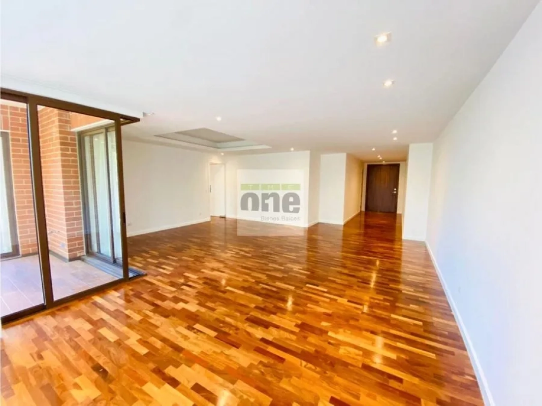 Apartamento de lujo de 242 Mts. en zona 10