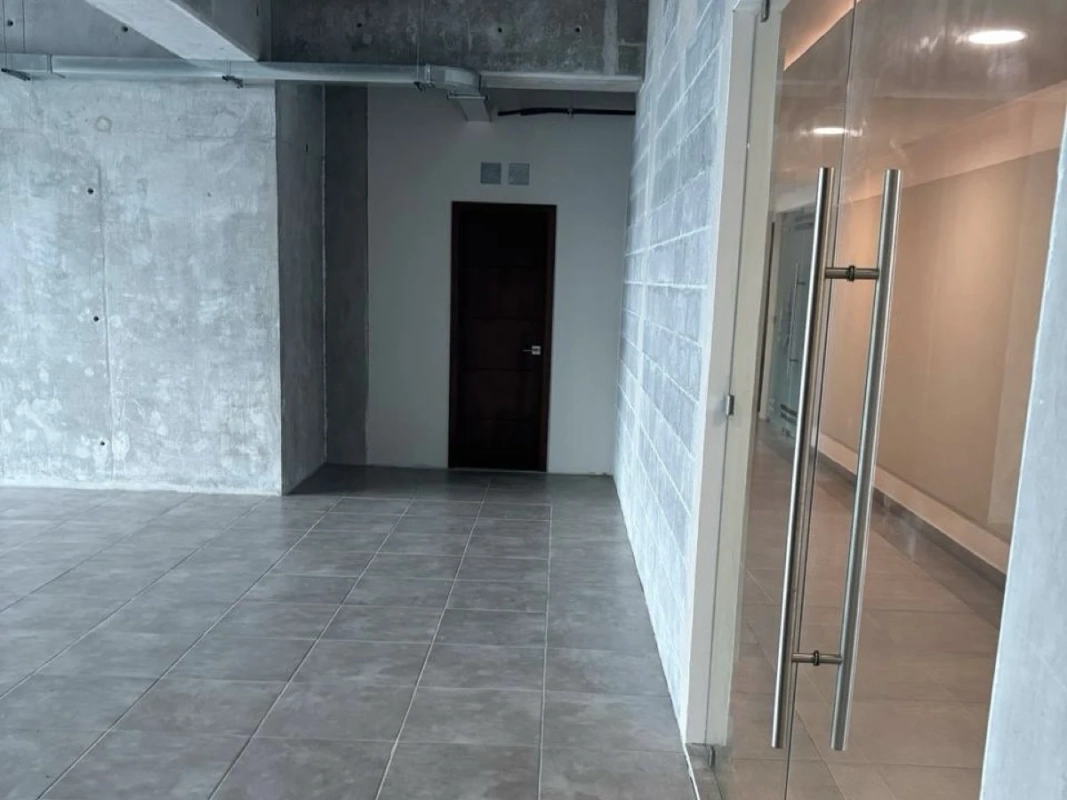 INSIGNE / OFICINA EN RENTA EN ZONA 15