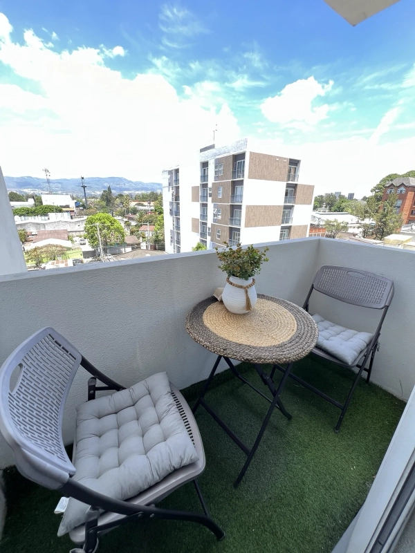 TORRE SANTA ELISA 2 / APARTAMENTO AMUEBLADO DE 3 HABITACIONES EN RENTA