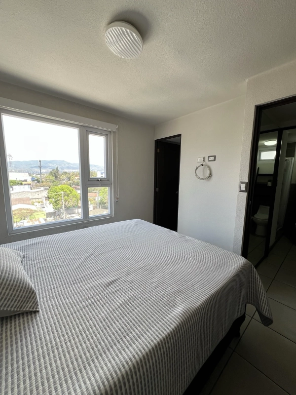 TORRE SANTA ELISA 2 / APARTAMENTO AMUEBLADO DE 3 HABITACIONES EN RENTA