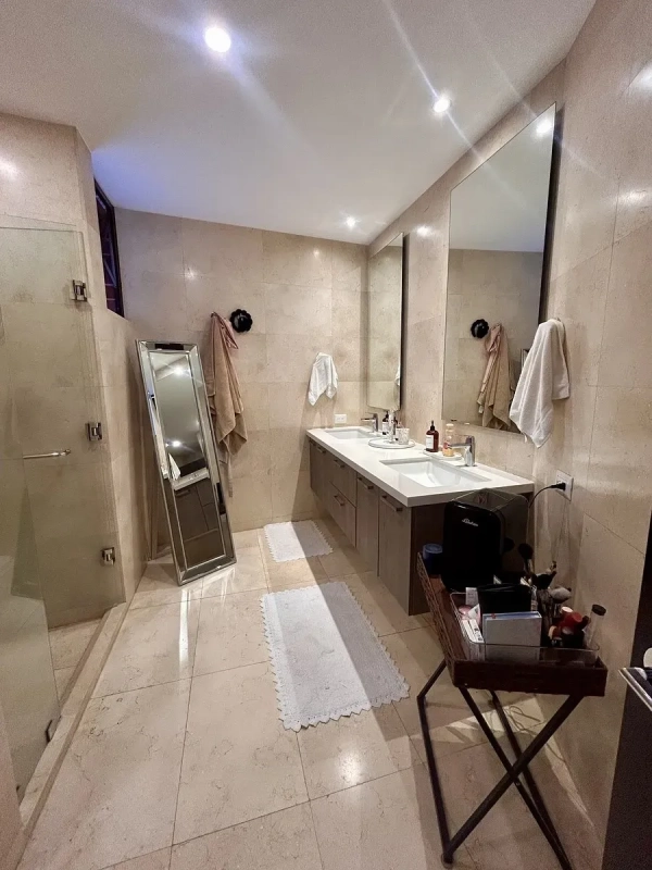 Apartamento en Venta Zona 14 cod.CA36273