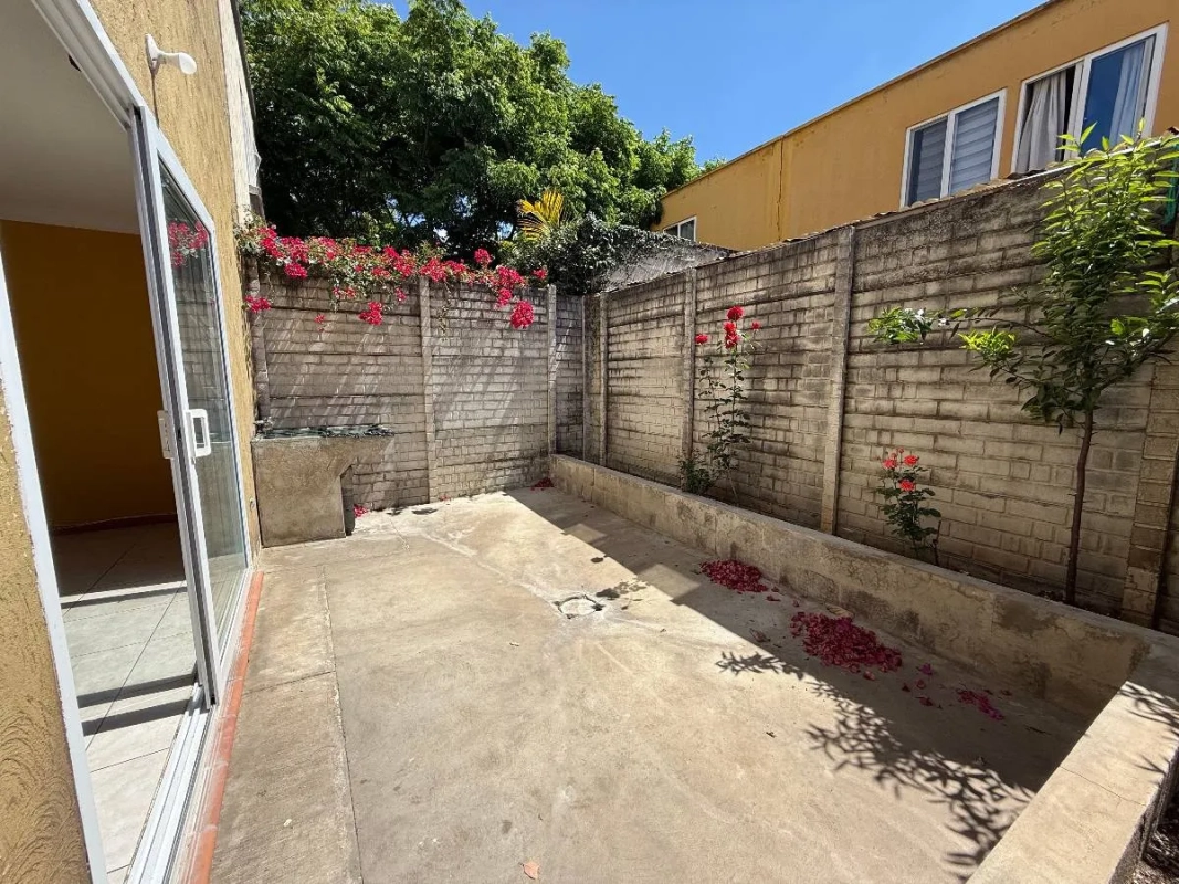 CASA EN VENTA EN CASA FLORENTINA Z.17