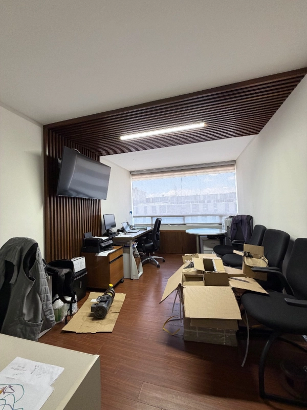 GEMINIS 10 – OFICINA EN RENTA – ZONA 10 (FRENTE A AVIA)