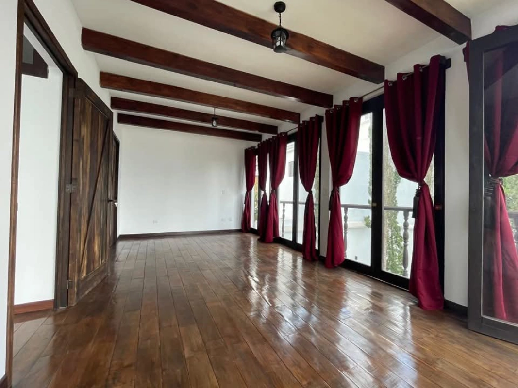 𝗩𝗘𝗡𝗧𝗔 | Preciosa Casa Exclusiva en Hacienda del Comendador