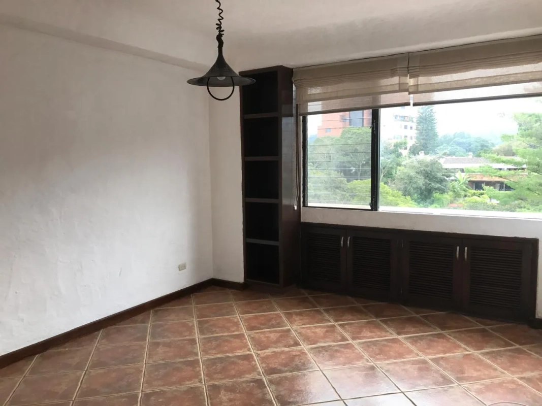 Amplio apartamento en alquiler Vista Hermosa I