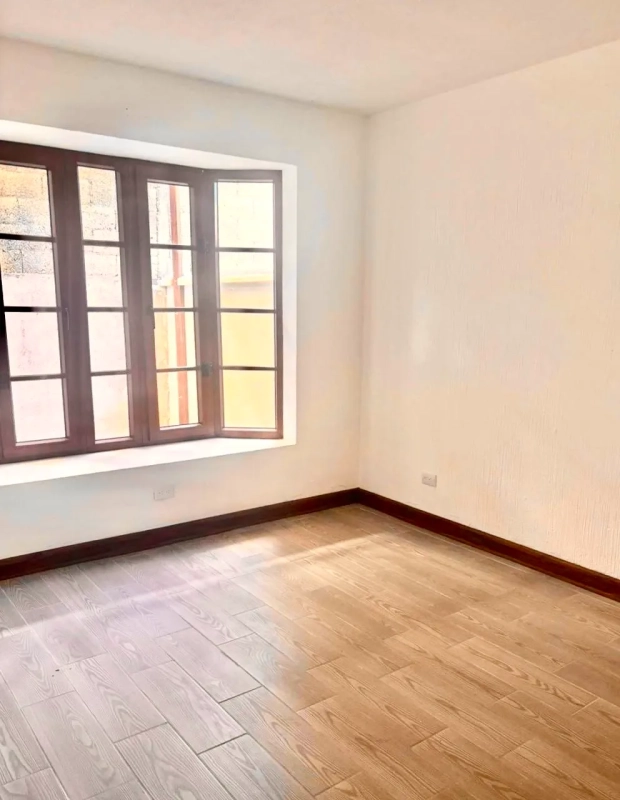 Zona 16 • Casa en Renta • Condominio Vista al Bosque