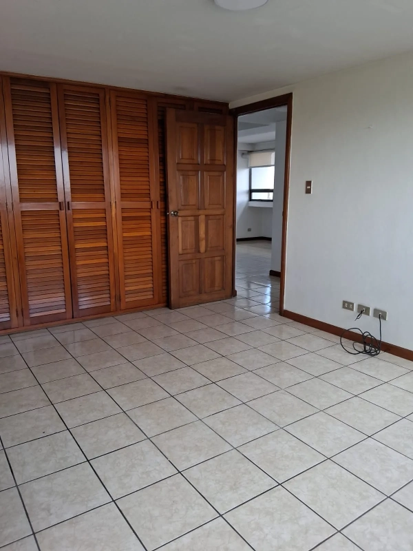 Apartamento en Renta Zona 9