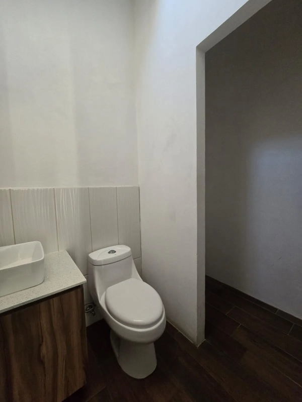 Propiedad ideal para Oficina en el Km.19.7 Carretera a El Salvador