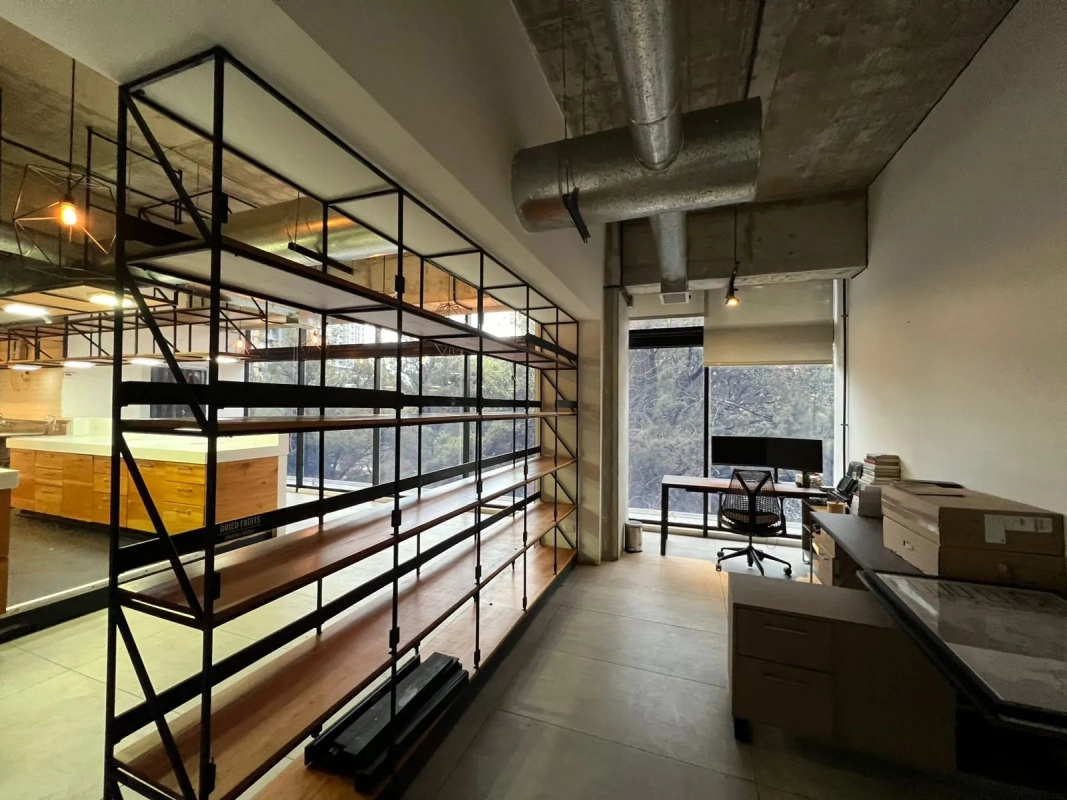 Vendo Oficina Edificio Design Center, zona 10